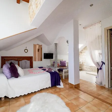 Fuentes منزل ريفي Rubayo